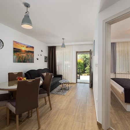 Apartman Angolo Verde 비지나다 외부 사진